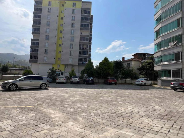 İLKADIM DEREBAHÇE’DE ŞEHIR HASTANESI KARŞISINDA 3+1 KIRALIK DAIRE