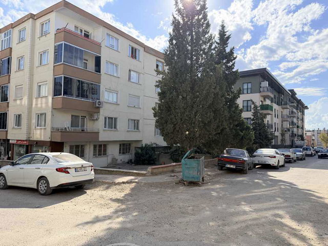 DULKADİROĞLU’NDA 3+1 | 150 M² BRÜT | BALKONLU | DOĞALGAZ KOMBİLİ | KREDİYE UYGUN
