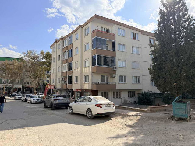 DULKADİROĞLU’NDA 3+1 | 150 M² BRÜT | BALKONLU | DOĞALGAZ KOMBİLİ | KREDİYE UYGUN