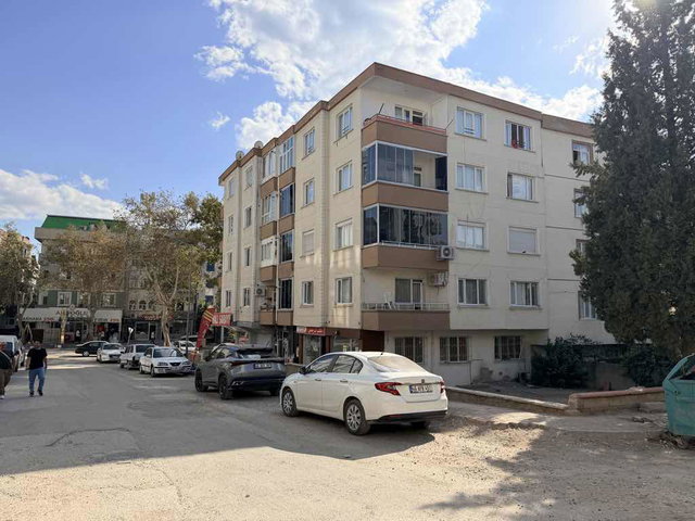 DULKADİROĞLU’NDA 3+1 | 150 M² BRÜT | BALKONLU | DOĞALGAZ KOMBİLİ | KREDİYE UYGUN