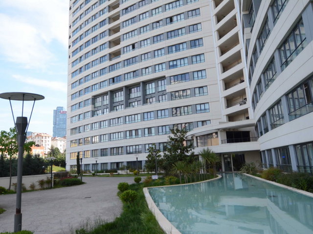 TEKNİK YAPI DELUXIA DRAGOS SİTESİNDE GENİŞ M2 EŞYALI SATILIK 1+1 DAİRE