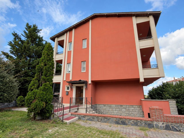 ZEKERİYAKÖY ACARLARDA ANA CADDE ÜZERİNDE MÜSTAKİL BAHÇE DUBLEKS