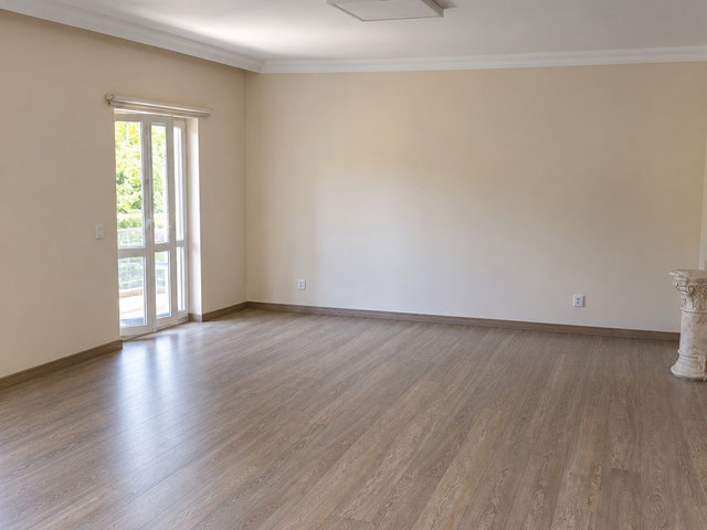 ZEKERİYAKÖY ACARLARDA ANA CADDE ÜZERİNDE MÜSTAKİL BAHÇE DUBLEKS