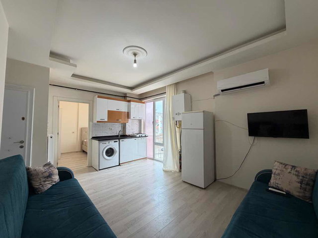 RE/MAX EDE'DEN ÇARŞI BÖLGESİNDE SATILIK EŞYALI 1+1