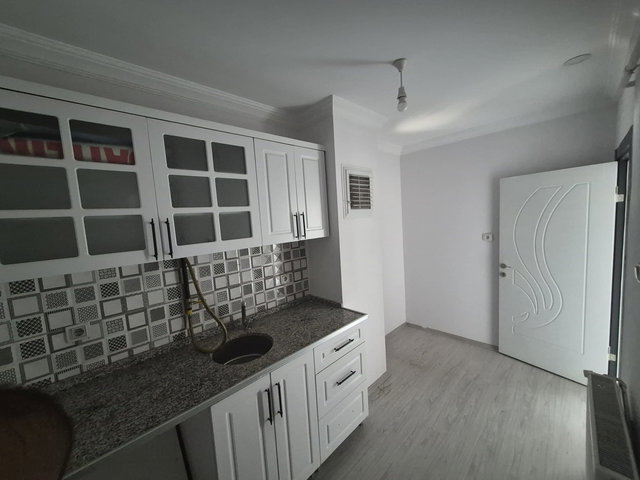 RE/MAX DEĞİŞİMDEN KIRKLAR MAHALLESİNDE 2+0 SATILIK DAİRE