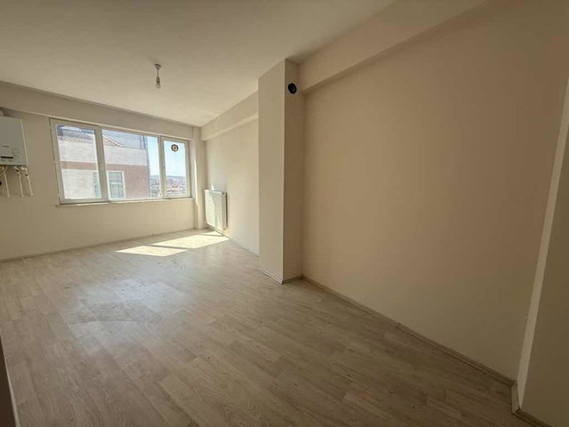 GAZİ YAKUP SATAR CADDESİ ÜZERİNDE SATILIK 3+1 DUBLEKS