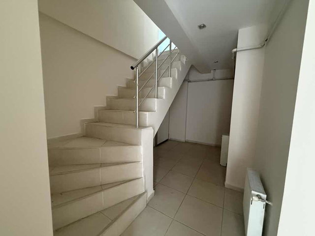 GAZİ YAKUP SATAR CADDESİ ÜZERİNDE SATILIK 3+1 DUBLEKS