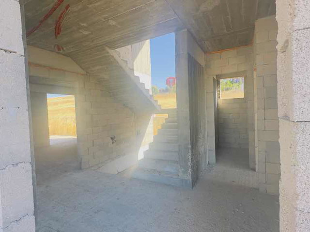 ŞEHİTALİ’DE 650 M² BAHÇE İÇERİSİNDE, GENİŞ VE ÖZEL TASARIM 7+1 VİLLA