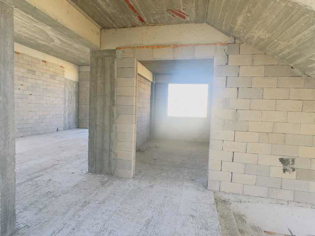 ŞEHİTALİ’DE 650 M² BAHÇE İÇERİSİNDE, GENİŞ VE ÖZEL TASARIM 7+1 VİLLA