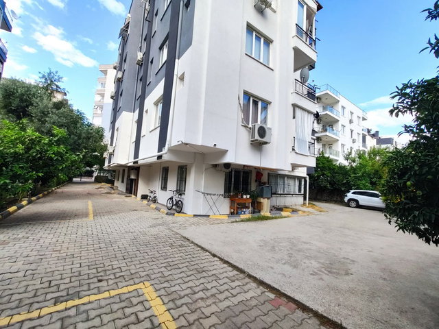 ANTALYA KONYAALTI LİMAN MAHALLESİ’NDE EŞYALI 2+1 GİRİŞ KAT DAİRE