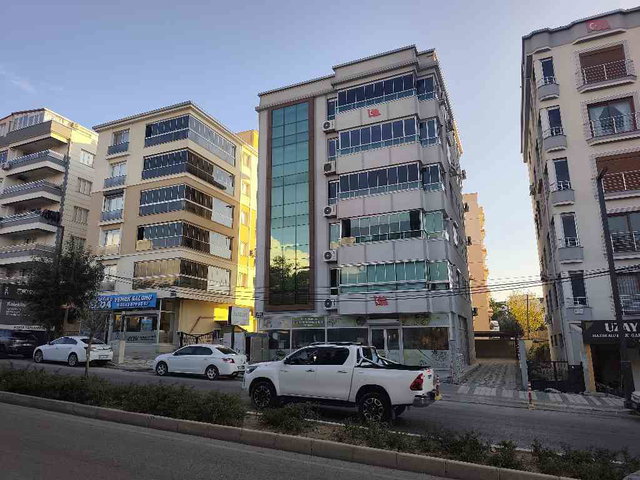 ALİAĞA YENİ MAHALLE ADLİYE YANI PANORAMİK DENİZ MANZARALI LÜKS 3+1 DAİRE