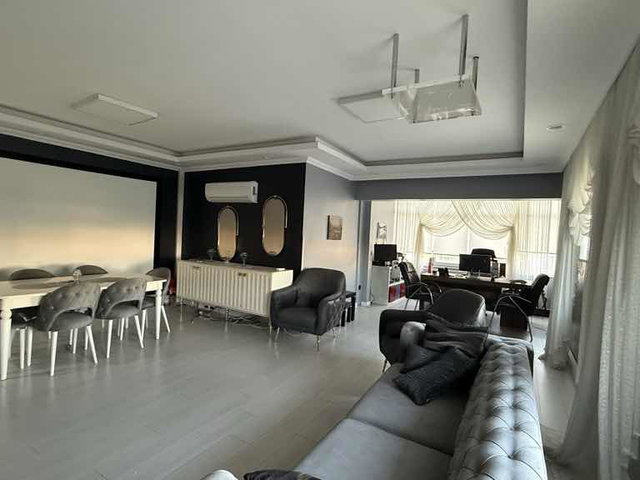 ADNAN KAHVECİ MAHALLESİNDE METROBÜSE YAKIN SATILIK 3+1 DAİRE