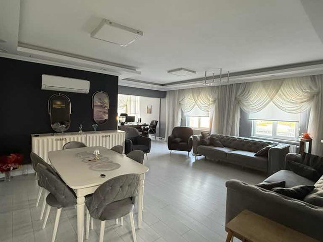 ADNAN KAHVECİ MAHALLESİNDE METROBÜSE YAKIN SATILIK 3+1 DAİRE