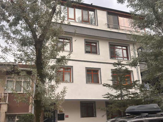 GAZI MAHALLESINDE EŞYALI 2+1  47.000TL KIRA GETIRILI ARAKAT