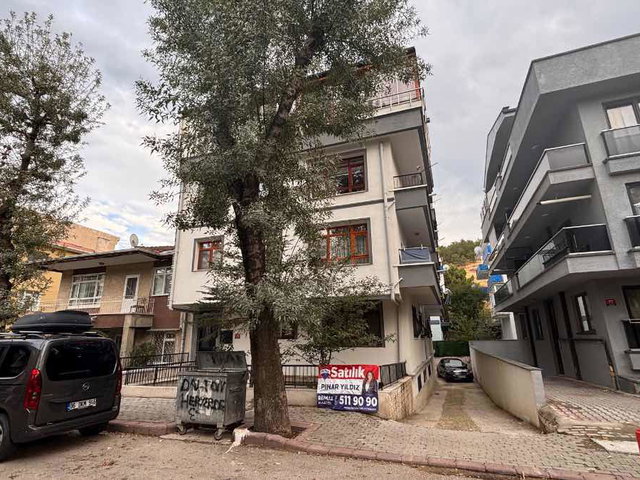 GAZI MAHALLESINDE EŞYALI 2+1  47.000TL KIRA GETIRILI ARAKAT
