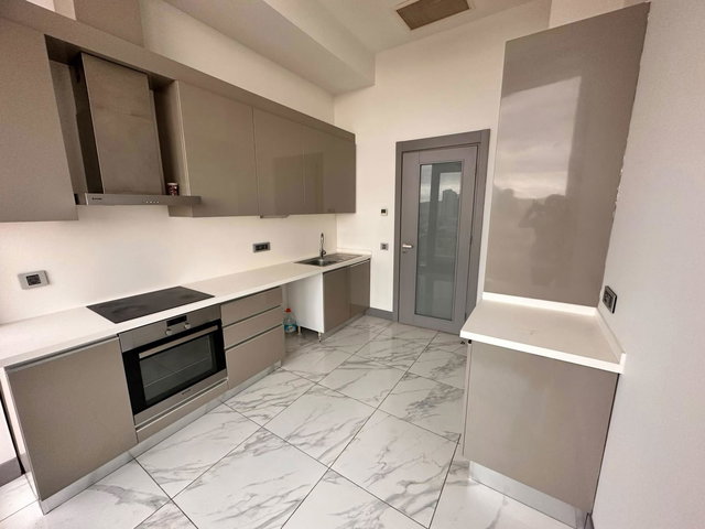İSTMARİNA DA DENİZ MANZARALI GENİŞ TERASLI KDV Lİ 3,5+1 DAİRE