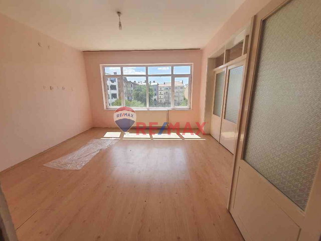 REMAX DOĞU'DAN NAİLBEY MAH.BAĞLAR SOKAKTA KİRALIK 3+1 DAİRE