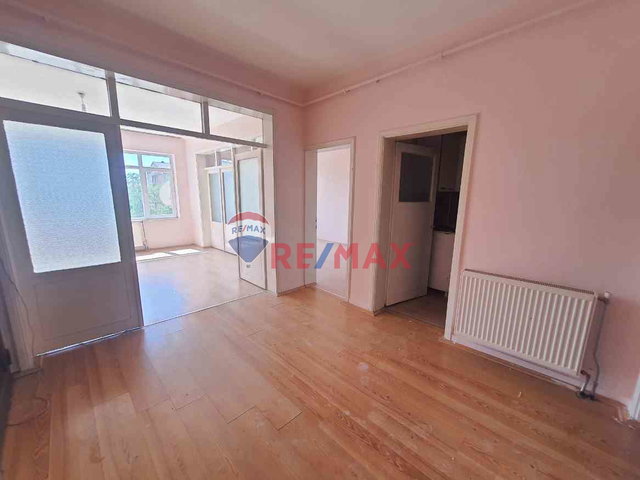 REMAX DOĞU'DAN NAİLBEY MAH.BAĞLAR SOKAKTA KİRALIK 3+1 DAİRE
