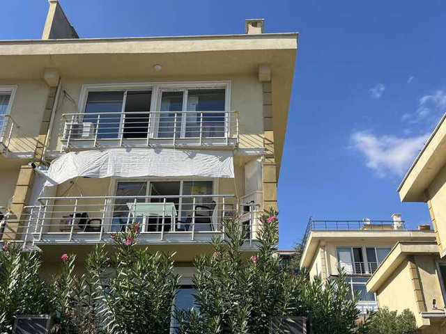 TEKİRDAĞ HÜRRİYET MAHALLESİ  DENİZ MANZARALI  4+1 TRİPLEKS SATILIK VİLLA