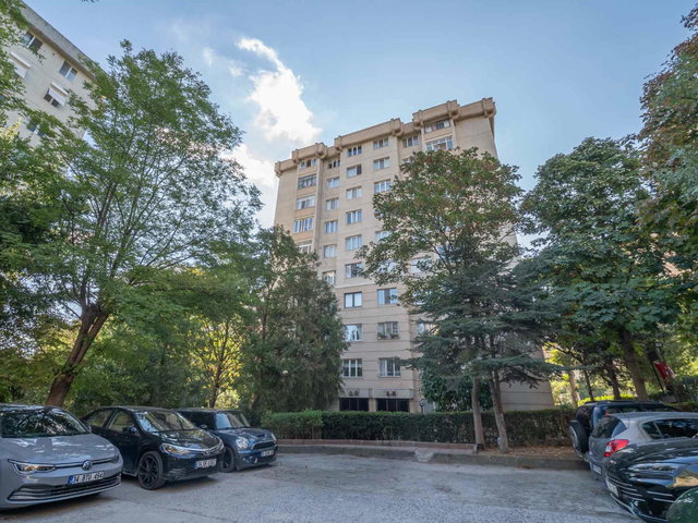 BAHÇELİEVLER KOZA EVLERİ SİTESİ'NDE SATILIK 3 + 1 DAİRE