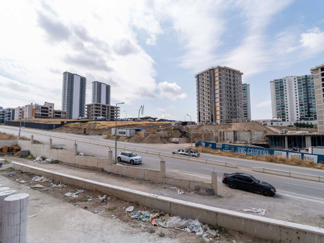 ALACAATLI’DA EBEVEYN BANYOLU SATILIK 2+1 DAIRE / REMAX ENBATI