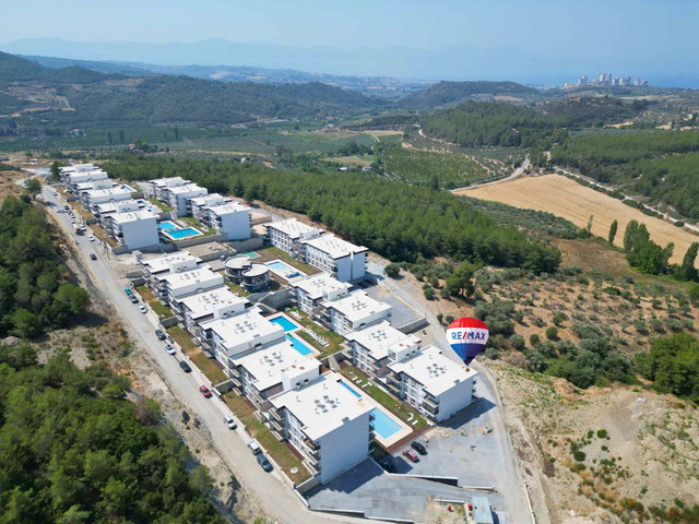 KUŞADASI KİRAZLI'DA 2023 YAPIMI 1+1 ÖNÜ AÇIK DAİRE