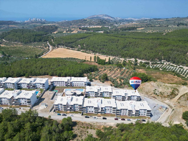 KUŞADASI KİRAZLI'DA 2023 YAPIMI 1+1 ÖNÜ AÇIK DAİRE