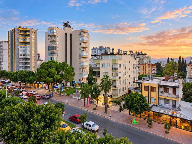 AVNİ TOLUNAY’DA 5+1 ÇOK GENİŞ DAİRE | HEM KONUT HEM OFİS KULLANIMINA UYGUN | 2 AYRI YAŞAM ALANI