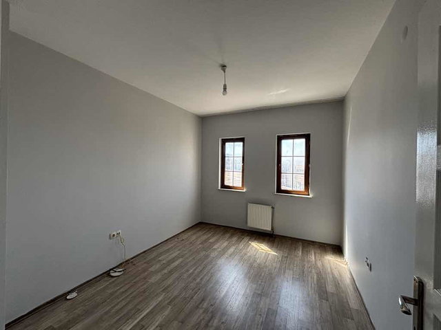 MALATYA BATTALGAZİ’DE 3+1 | 135 M² BRÜT | 9. KAT | BALKONLU, MERKEZİ ISITMALI KİRALIK DAİRE
