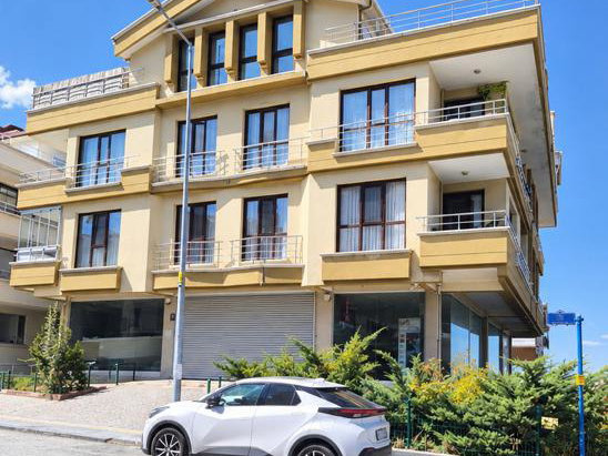 VEDAT DALOKAY CADDE ÜZERINDE ŞEHIR MANZARALI DAIRE