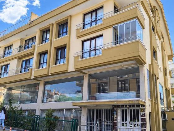 VEDAT DALOKAY CADDE ÜZERINDE ŞEHIR MANZARALI DAIRE