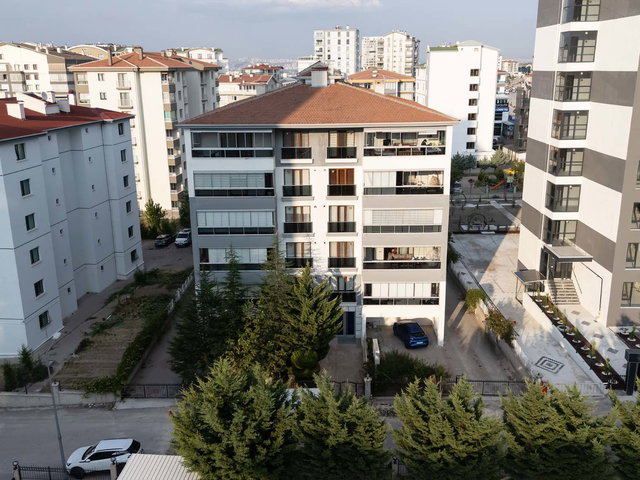 BAĞLICA’DA 5/5 KAT 4+1 | 170 M² NET | 3 CEPHELİ | 2 BALKON & 2 BANYO
