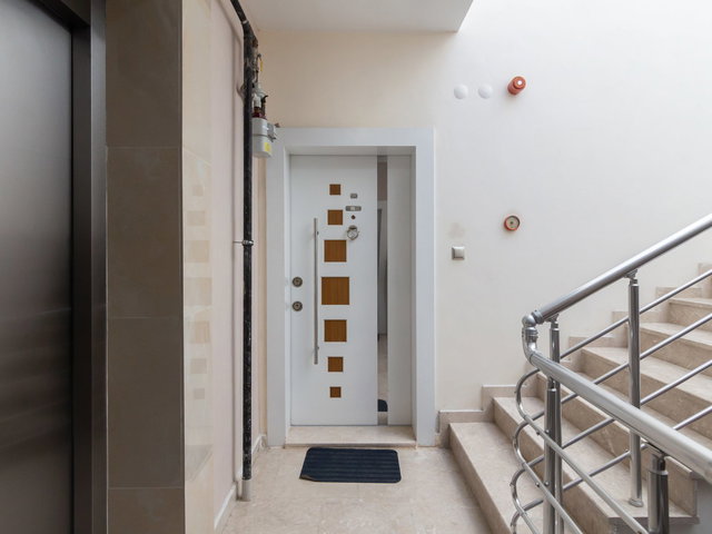 BAĞLICA’DA 5/5 KAT 4+1 | 170 M² NET | 3 CEPHELİ | 2 BALKON & 2 BANYO