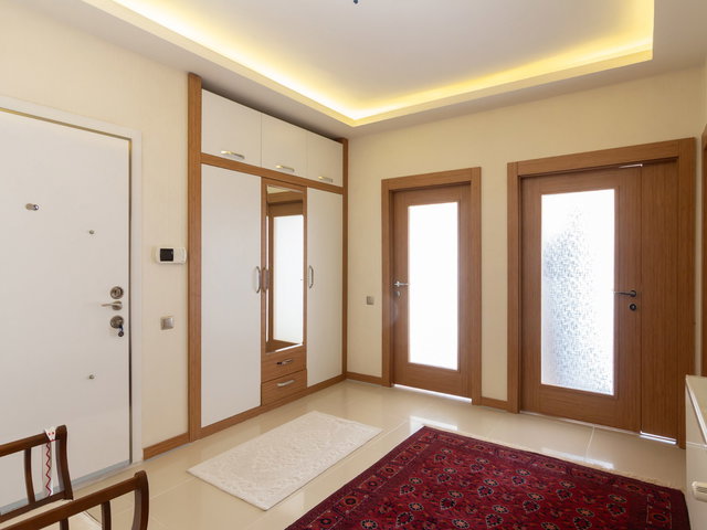 BAĞLICA’DA 5/5 KAT 4+1 | 170 M² NET | 3 CEPHELİ | 2 BALKON & 2 BANYO