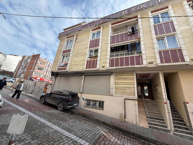 REMAX STREET'TEN SATILIK 3+1 GENIŞ VE KULLANIŞLI DAIRE...