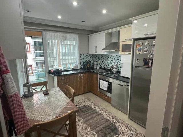 GAZİOSMANPAŞA MERKEZ’DE TAKASA UYGUN 3+1 | 135 M² NET | MEYDANA VE BELEDİYEYE ÇOK YAKIN DAİRE
