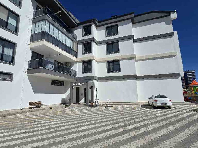 SELÇUKLU MAHALLESİNDE SATILIK LÜKS 3+1 DAİRE