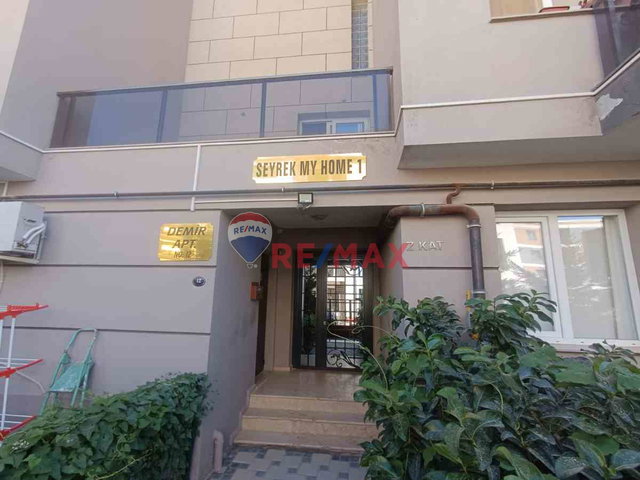 MENEMEN SEYREK TE 1+1 EŞYALI BAHÇELİ SATILIK DAİRE