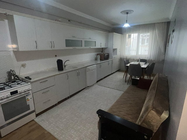 REMAX ARTIS'TEN KURT DERESI'NDE SATILIK 3+1 BODRUM DAIRE