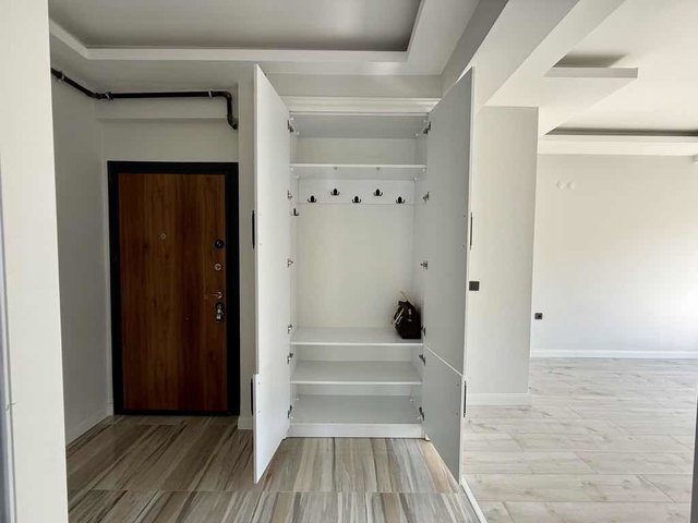 USLUOĞLU’NA YAKIN PARK ÜSTÜNDE KİRALIK GENİŞ FERAH AYDINLIK 1+1 DAİRE