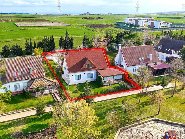 REMAX SERAP ASLANDAN DEGİRMENKÖYDE SATILIK VİLLA!!!