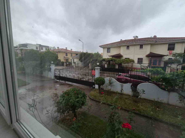 YAHYAKAPTAN ÇAĞLAYAN SİTESİ 'NDE GENİŞ KONFORLU 2+1 KİRALIK DAİRE