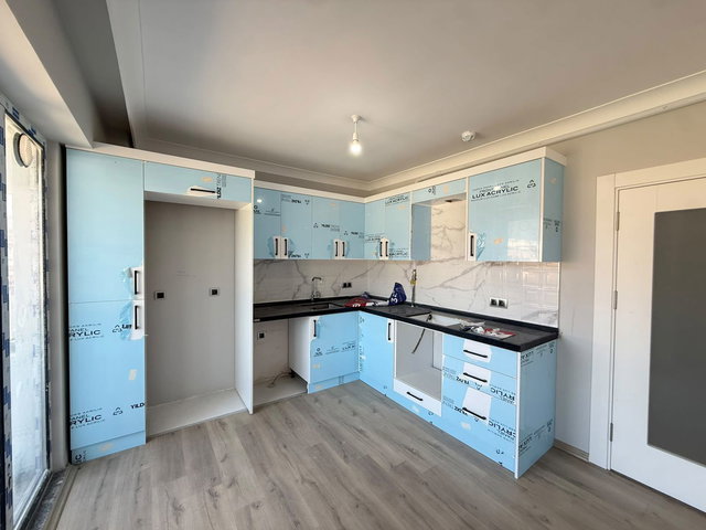 RE/MAX NADİR’DEN AKSU’DA SİTE İÇİNDE SIFIR 2+1   6. KAT  AÇIK OTOPARK