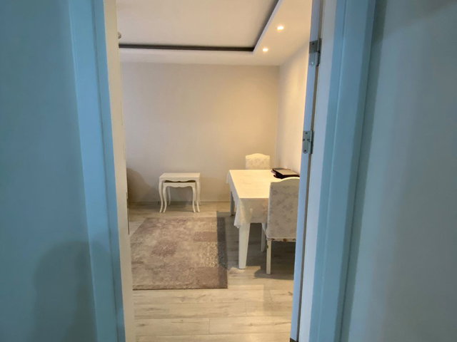REMAX'DEN İZMİT KURUÇEŞME'DE DENİZ MANZARALI ARA KAT 3+1 DAİRE