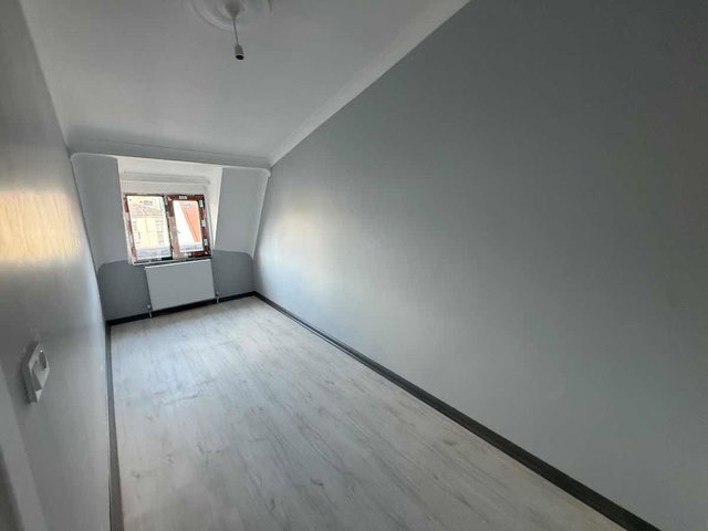 ARNAVUTKÖY MEHMETAKIF ERSOY MAH ASANSÖRLÜ OTOPARKLI  3+1 SATILIK DAIRE