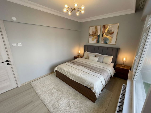 KADIKÖY YELDEĞIRMENİ TAMAMEN YENİLENMİŞ ŞİRKETTEN SATILIK 2+1 DAİRE