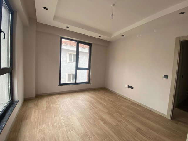 RE/MAX MOD'DANÇAMLICA'DA SATILIK 2+0