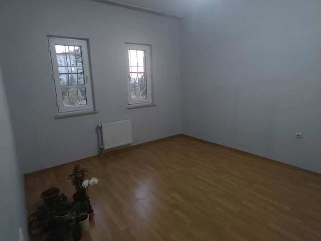 KERNEK'TE CADDE ÜZERİ KİRALIK 3+1 DAİRE