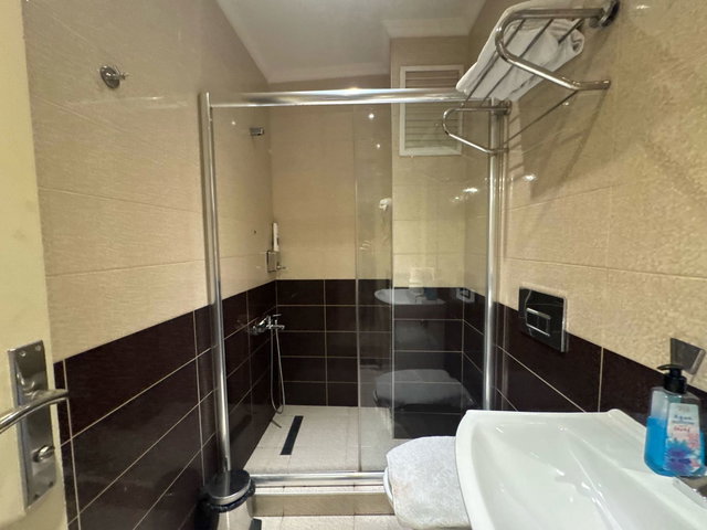 METRO DURAĞINA 7 DK MESAFEDE EŞYALI 2+1 DAİRE