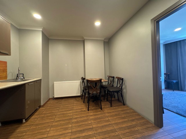 METRO DURAĞINA 7 DK MESAFEDE EŞYALI 2+1 DAİRE